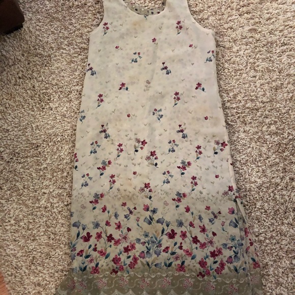 Dress - Picture 2 of 5